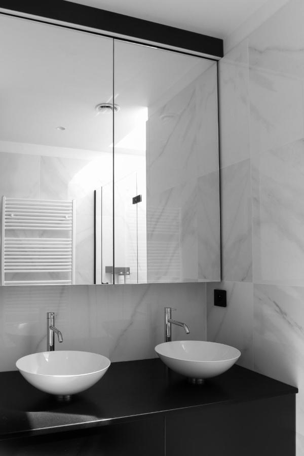 Huis19 Luxury Apartments Гент Екстериор снимка
